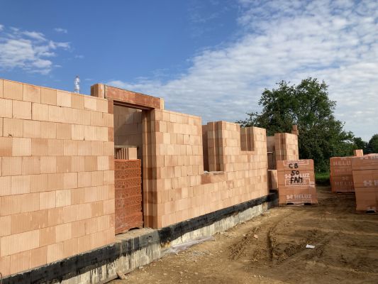 Stavbyvedoucí pro novostavbu zděného rodinného domu, Liberec – Hanychov (2021)